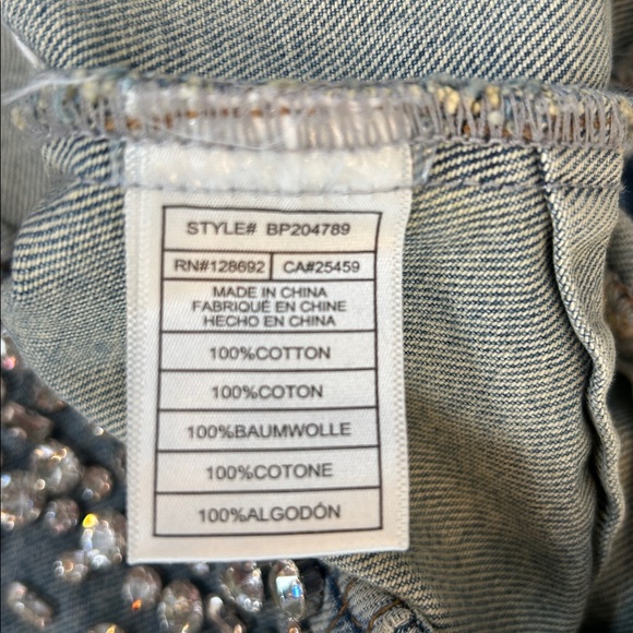 Steve Madden Eras Denim Top - Picture 10 of 10